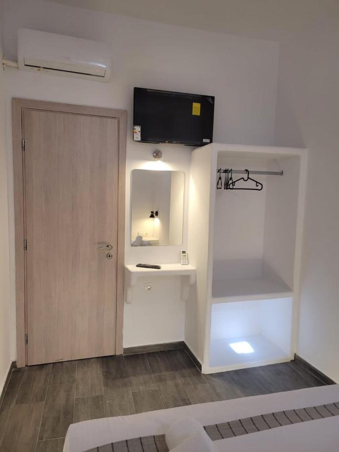 Juli'S Suites Merichas Ngoại thất bức ảnh