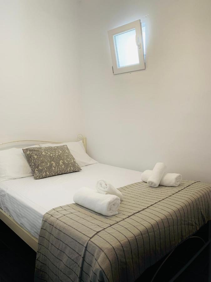 Juli'S Suites Merichas Ngoại thất bức ảnh