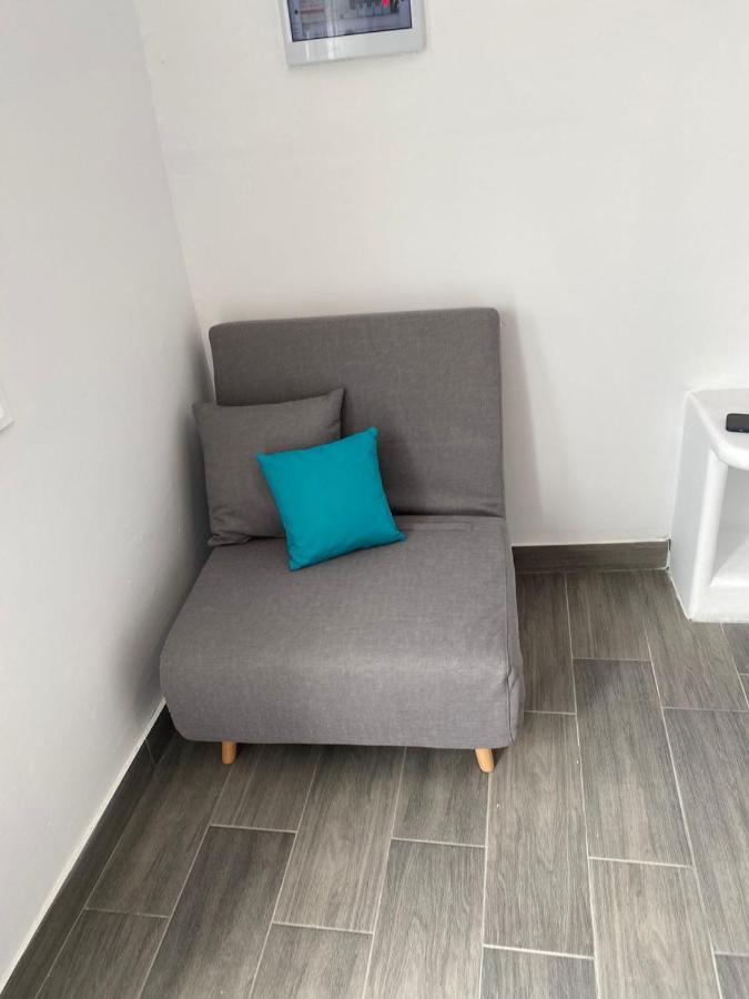 Juli'S Suites Merichas Ngoại thất bức ảnh
